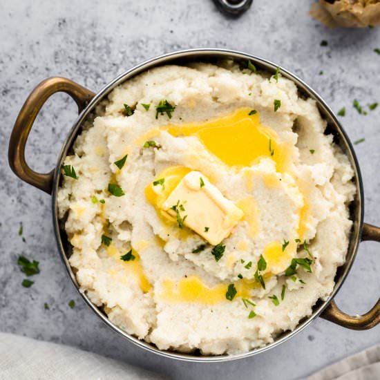 Roasted Garlic Cauliflower Mash