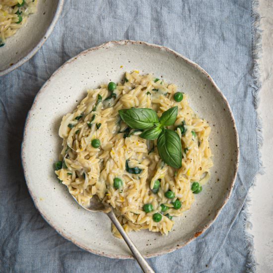 Creamy Lemon Orzo (vegan)