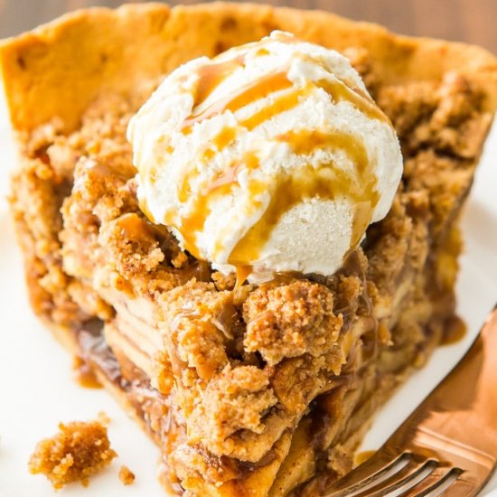 Paleo Apple Pie with Crumb Topping