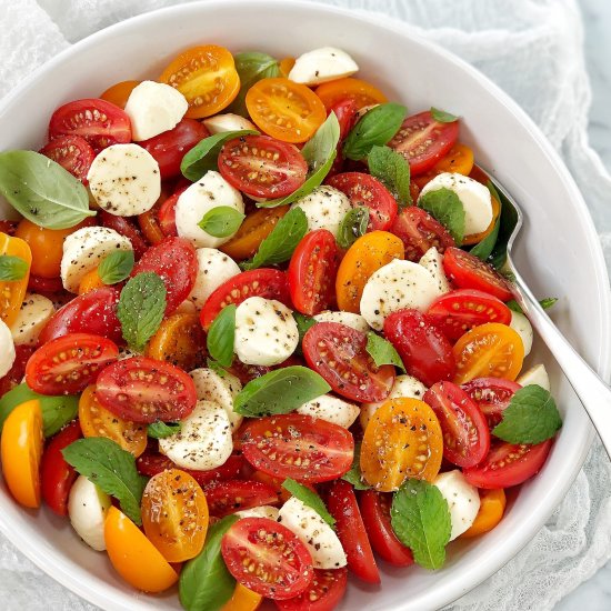 Tomato and Bocconcini Salad