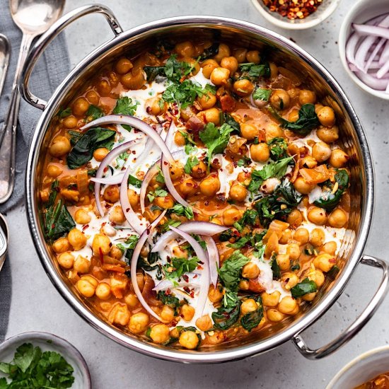 Chickpea and Spinach Curry