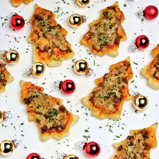 Mini Christmas tree pizzas