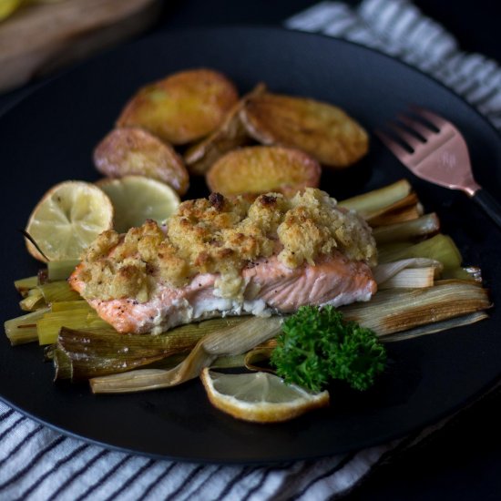 salmon with leek and oven potatoes