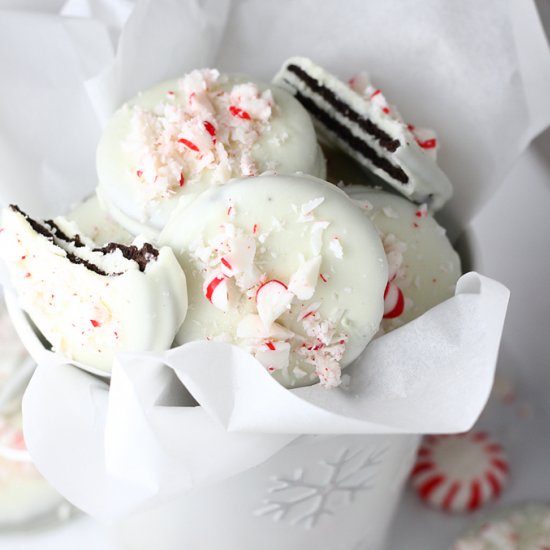 Easy Oreo Peppermint Bark