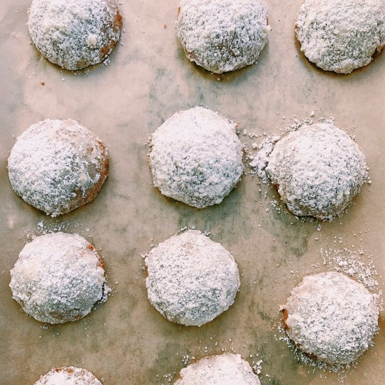 Chai Shortbread Snowballs