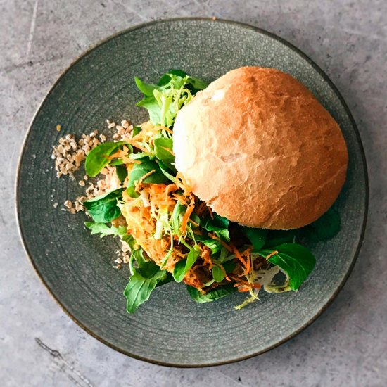 Easy-to-make chickpea burger