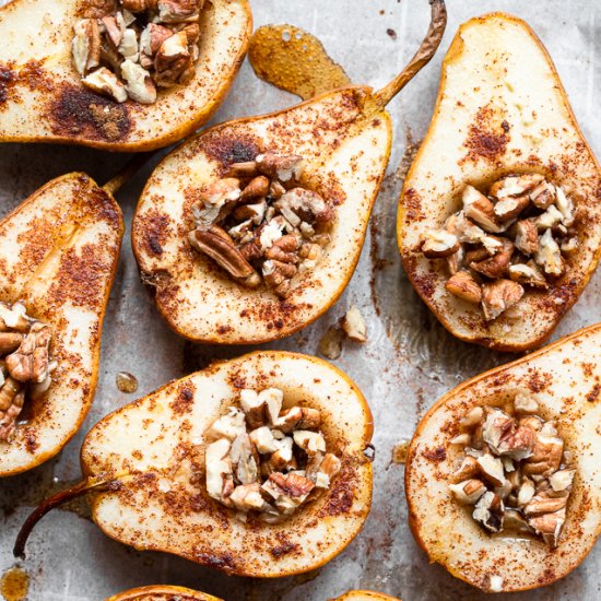 Whole Baked Pears with Honey