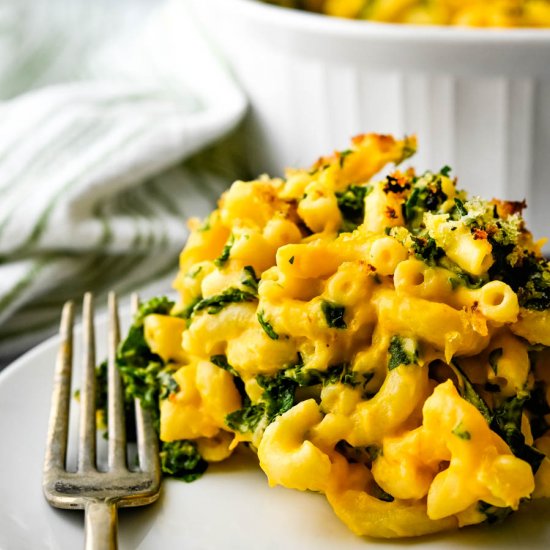 Healthy Kale Mac and Cheese