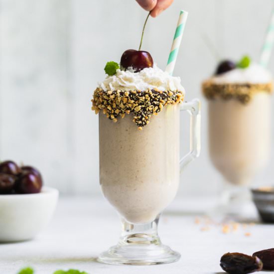 3-Ingredient Date Shake (Vegan)