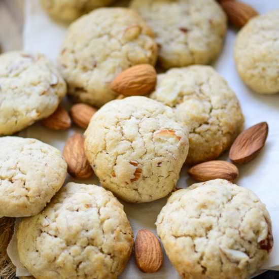 Crispy Almond Cookies