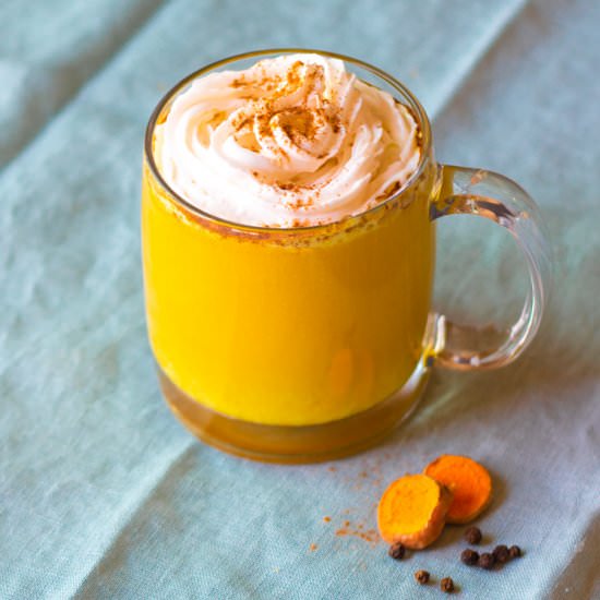 instant turmeric golden latte