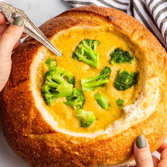 Vegan Broccoli Cheddar Soup