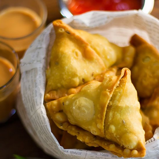 Punjabi Aloo Samosa Recipe