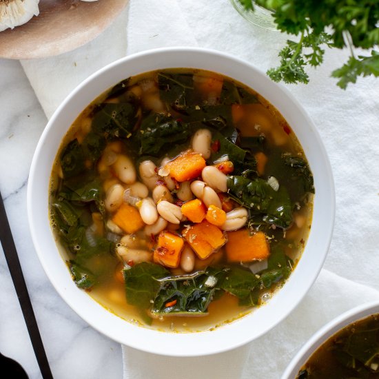 White Bean Kale & Sweet Potato Soup