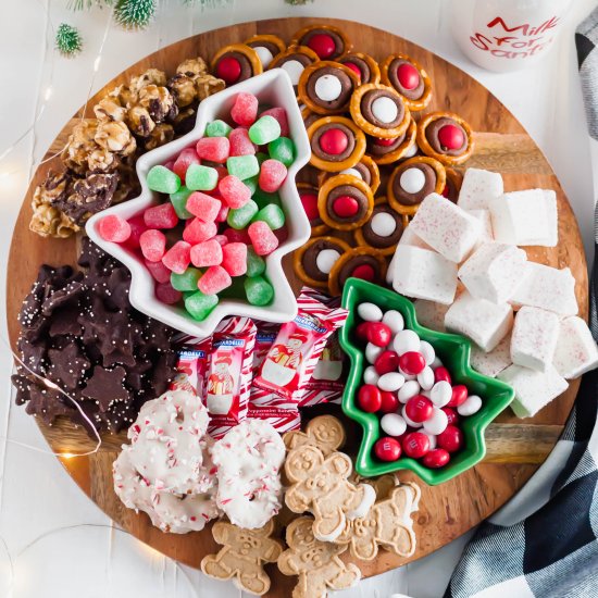 Easy Christmas Dessert Board