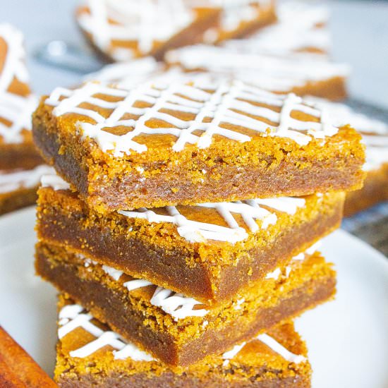 Gingerbread Cookie Bars