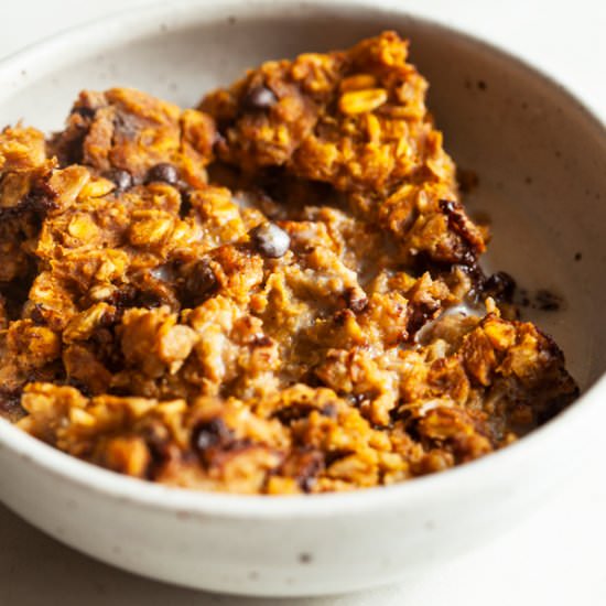 Pumpkin Chocolate Chip Baked Oatmeal