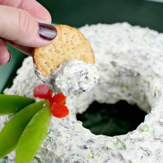 Scallion Olive Party Cheese Wreath