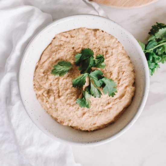 Simple Classic Hummus