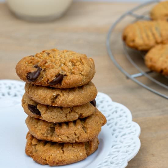 Almond Flour Peanut Butter Cookies