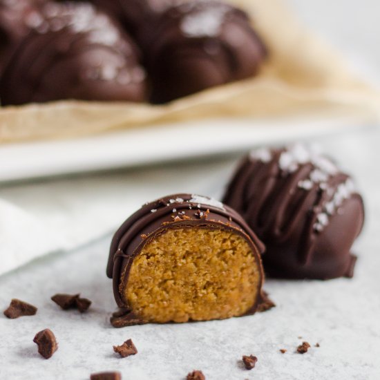 Healthy Peanut Butter Balls