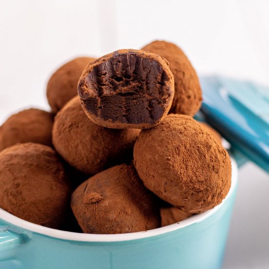 Easy Chocolate Truffles