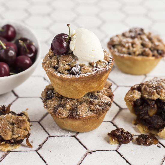 Fruit Mince Crumble Pies