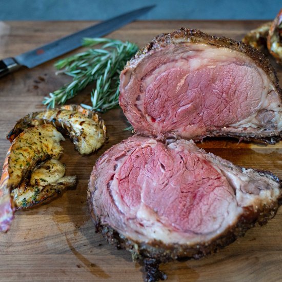 Horseradish Crusted Smoked Prime Rib