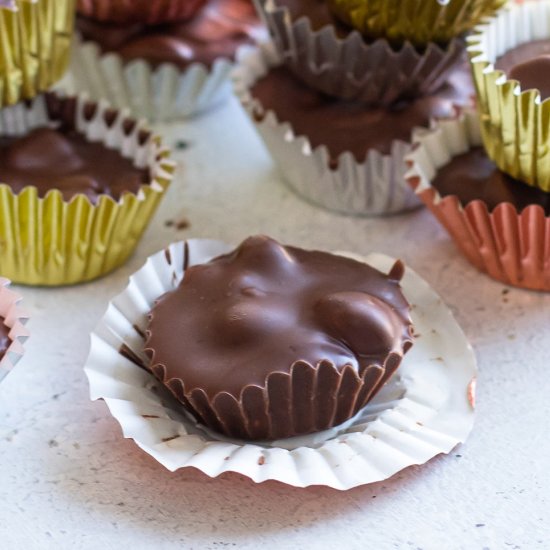 Dark Chocolate Peanut Clusters