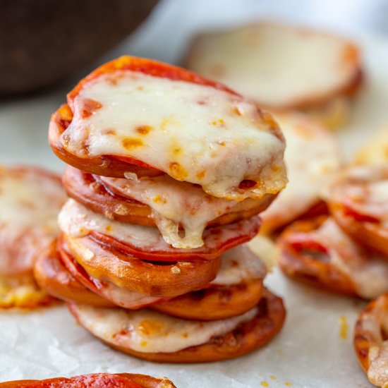 pretzel pizza bites