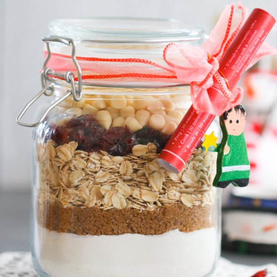 Vegan Christmas Cookies in a Jar