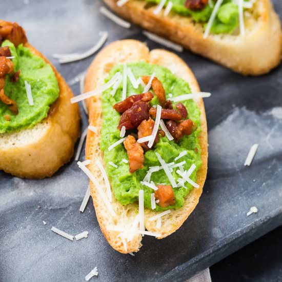 Creamy Pea Crostini with Pancetta