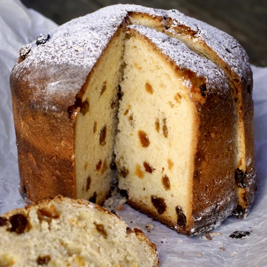 Panettone Bread