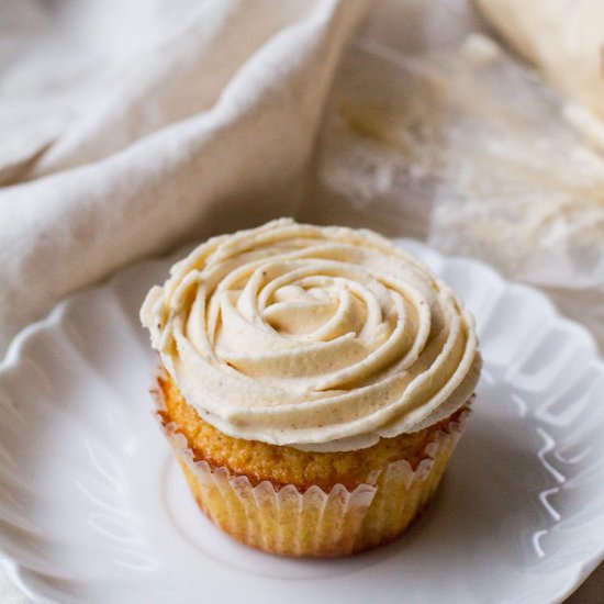 Spiced Brown Buttercream Frosting