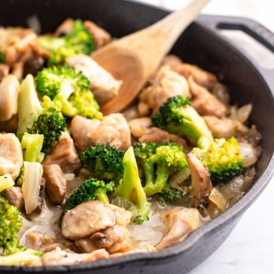 Keto Garlic Chicken Skillet