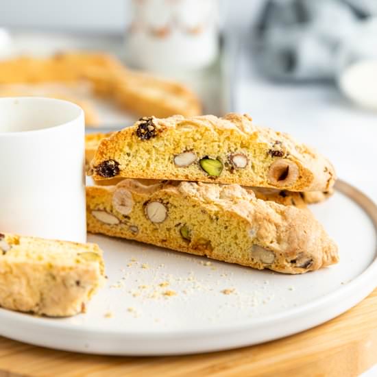 Biscotti with Raisins and Nuts