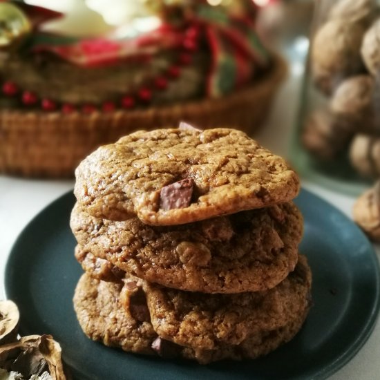 Chewy Vegan Chocolate Chip Cookies