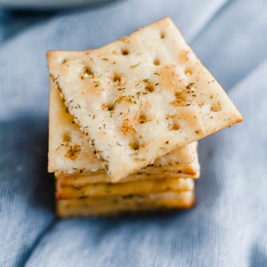 Seasoned Saltine Crackers