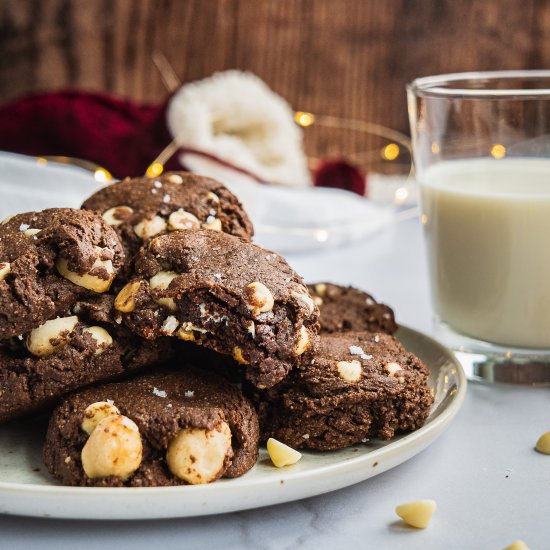 WHITE CHOCOLATE MACADAMIA COOKIES