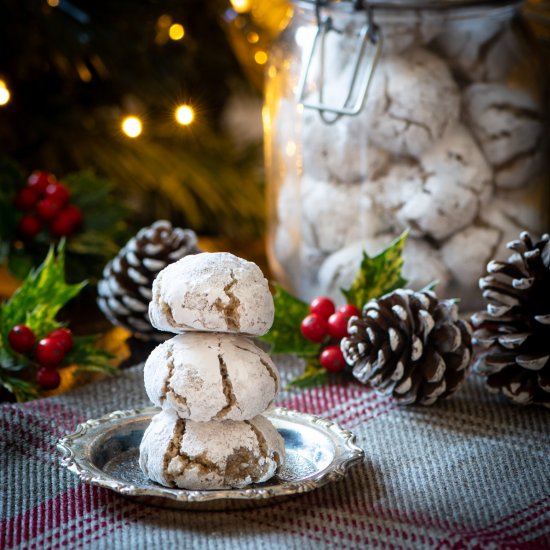 Christmas Amaretti Biscuits