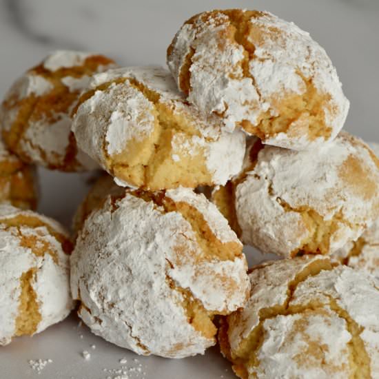 Italian Amaretti Cookies