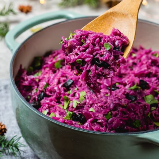 BRAISED RED CABBAGE WITH GINGER