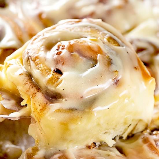 HOMEMADE CINNAMON ROLLS