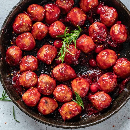 CHICKEN MEATBALLS IN CRANBERRY SAUCE