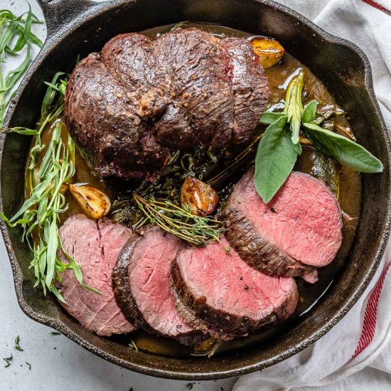 GARLIC BEEF TENDERLOIN ROAST