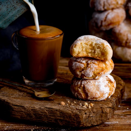 Amaretti Cookies