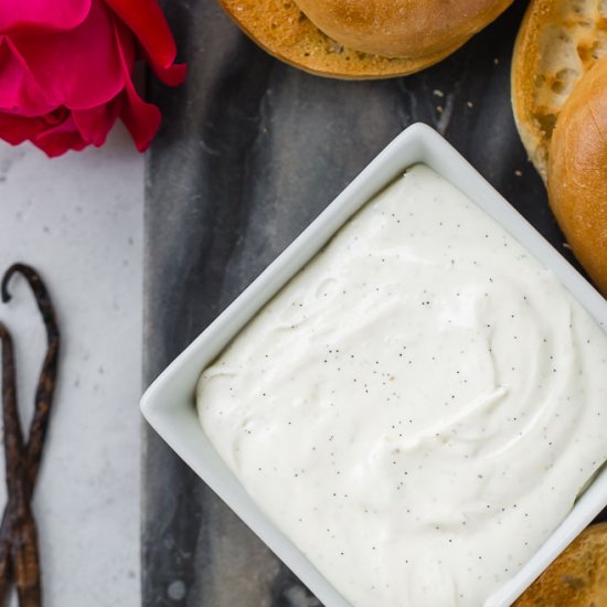 Vanilla Bean Whipped Cream Cheese