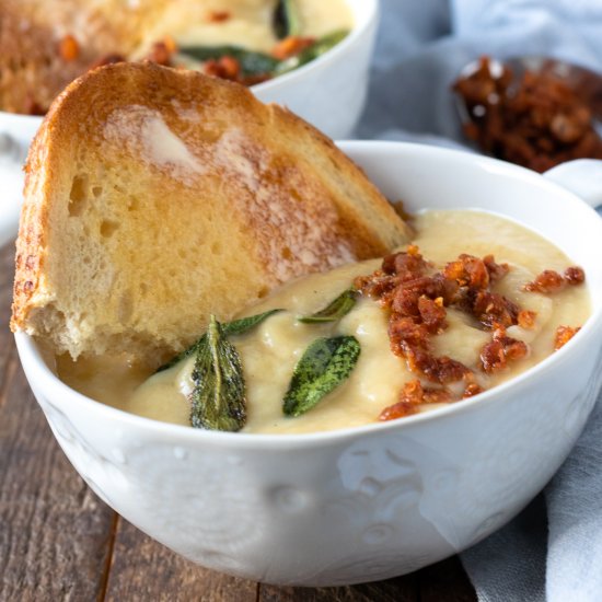 potato, cauliflower and leek soup