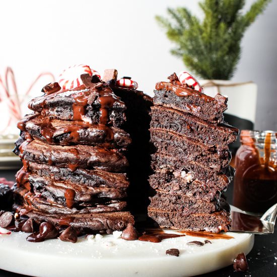 FLUFFY  PEPPERMINT PANCAKES