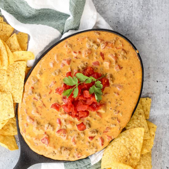 Beefy Queso Dip